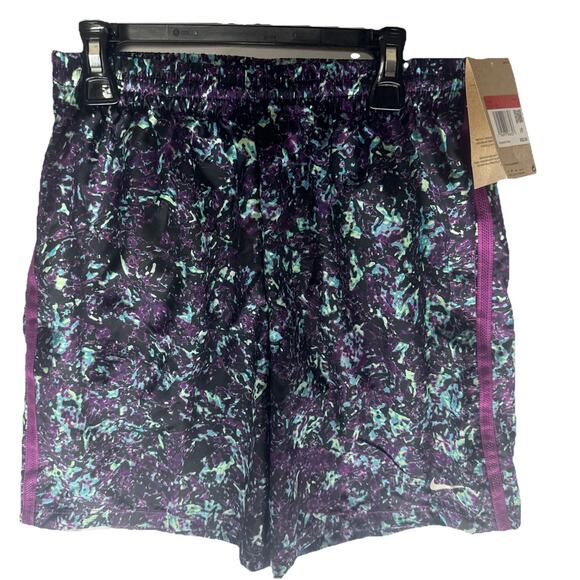 NEW Nike Boys Woven Training Shorts Pockets Lightweight Size Youth Small - Picture 1 of 5